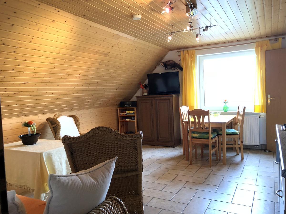 Ferienwohnung Mit Garten Wieck Luaran gambar